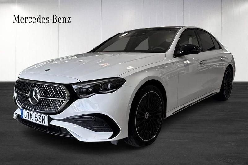 Vit Begagnad 2025 Mercedes E300 AMG Sedan | 789 900 kr - Bild 1/4