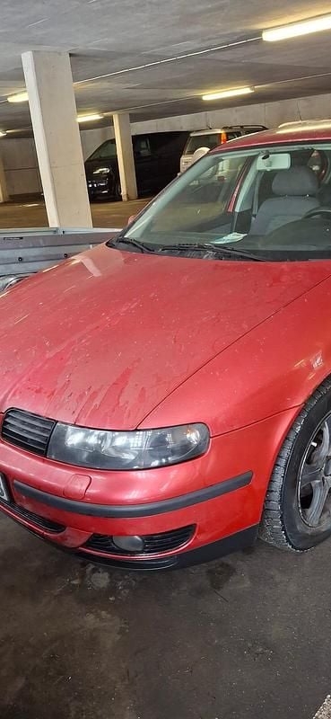 Begagnad Seat Leon 101 HK (74 kW) 2001 Halvkombi