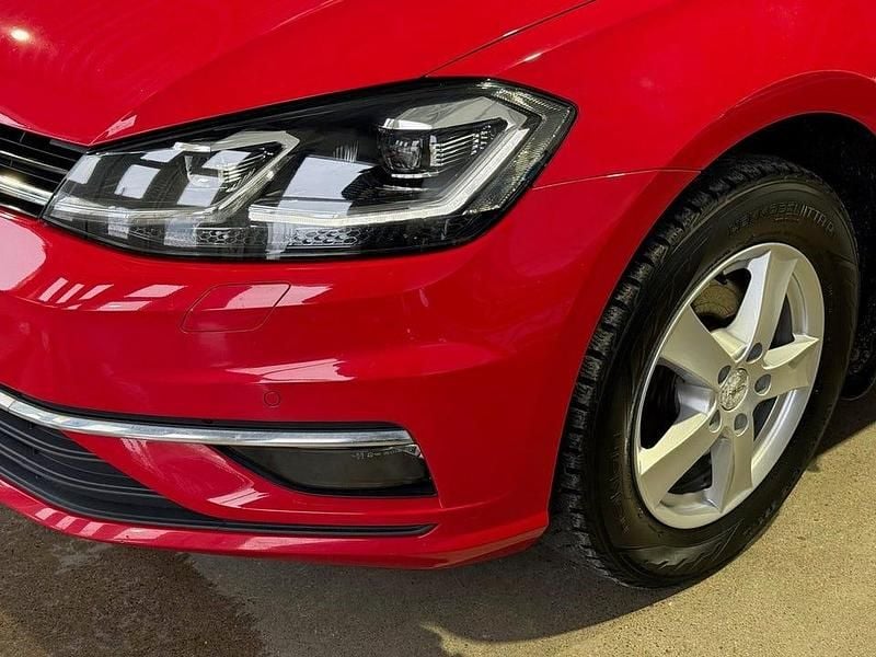 Begagnad VW Golf VII 110 HK (80 kW) 2017 Röd Kombi