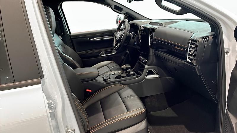 Ny Ford Ranger Wildtrack 2025 Frozen white Pickup