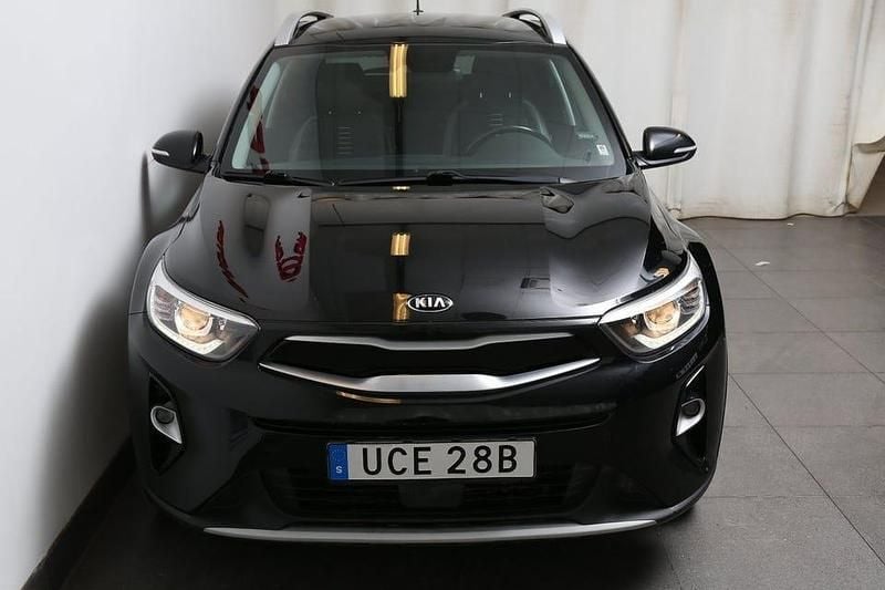 Begagnad Kia Stonic Advance 120 HK (88 kW) 2020 Svart SUV