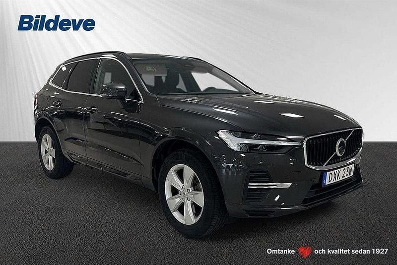 Grå Begagnad 2022 Volvo XC60 Core SUV | 399 900 kr (Superpris) - Bild 1/4