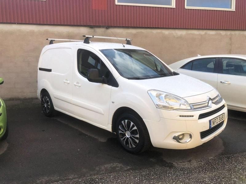 Vit Begagnad 2015 Citroën Berlingo Minibuss | 59 000 kr (Marknadspris) - Bild 1/4