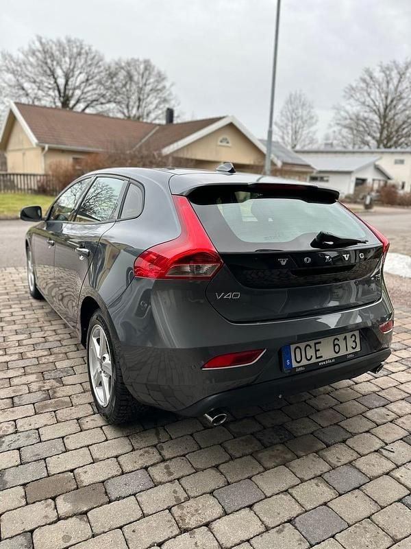 Begagnad Volvo V40 150 HK (110 kW) 2014 Grey metallic