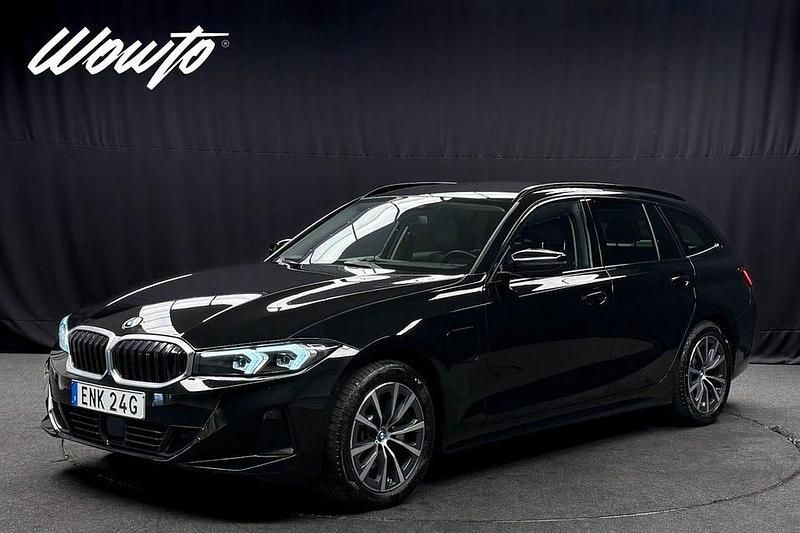 Svart Begagnad 2024 BMW 330 Kombi | 369 800 kr - Bild 1/3