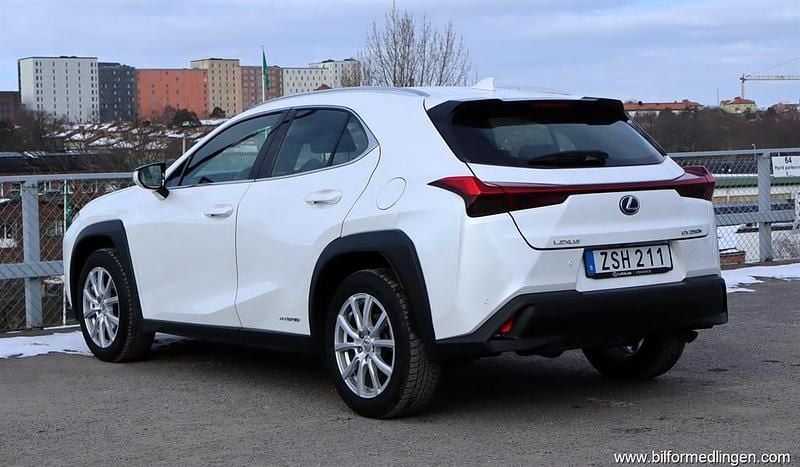 Begagnad Lexus UX 2022 Vit SUV