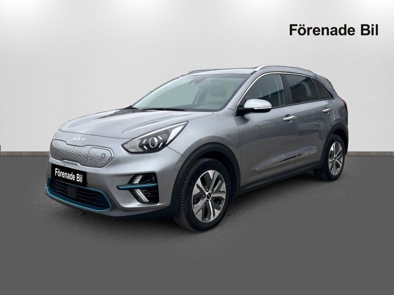 Grå (steel grey metallic) Begagnad 2021 Kia e-Niro 2 SUV | 279 900 kr (Marknadspris) - Bild 1/4