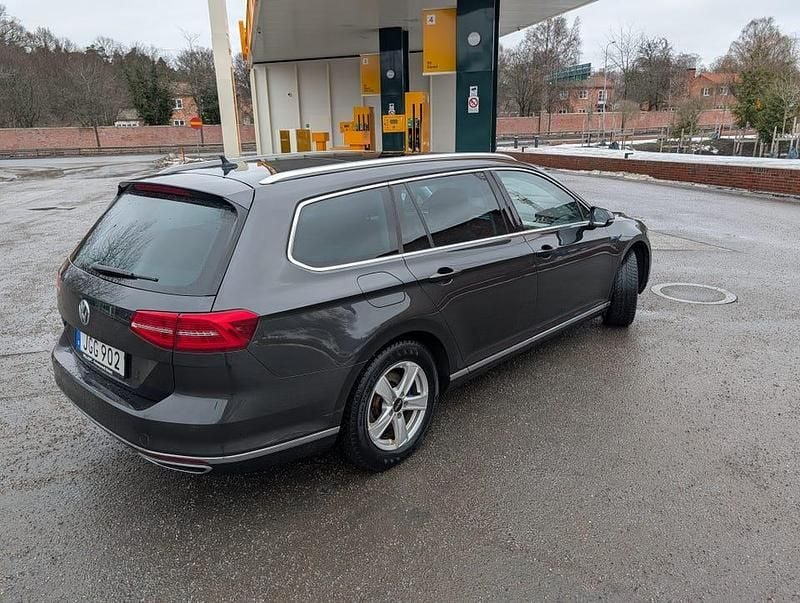Begagnad VW Passat GTE 218 HK (160 kW) 2018 Kombi
