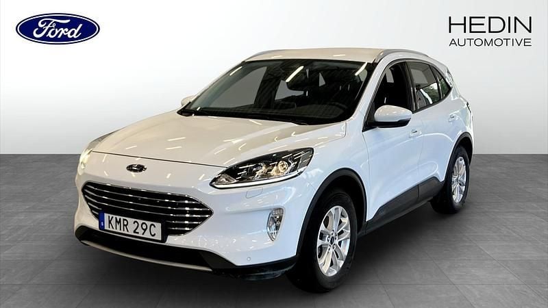 Vit (white) Begagnad 2022 Ford Kuga Titanium SUV | 259 900 kr (Bra pris) - Bild 1/4