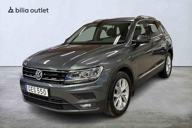 Grå Begagnad 2019 VW Tiguan SUV | 199 800 kr (Bra pris) - Bild 1/1