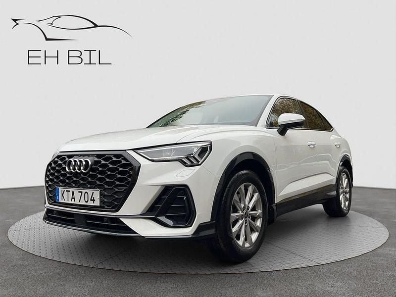 Vit Begagnad 2023 Audi Q3 Sportback Proline SUV | 359 900 kr (Bra pris) - Bild 1/4