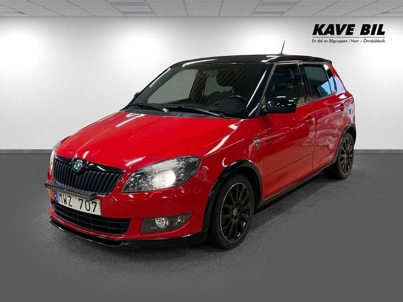 Röd Begagnad 2012 Skoda Fabia Monte Carlo Halvkombi | 79 900 kr (Dyr) - Bild 1/4