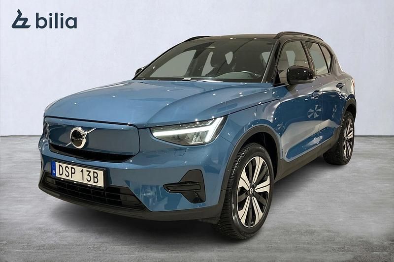 Blå Begagnad 2022 Volvo XC40 Single Motor SUV | 349 900 kr (Marknadspris) - Bild 1/3