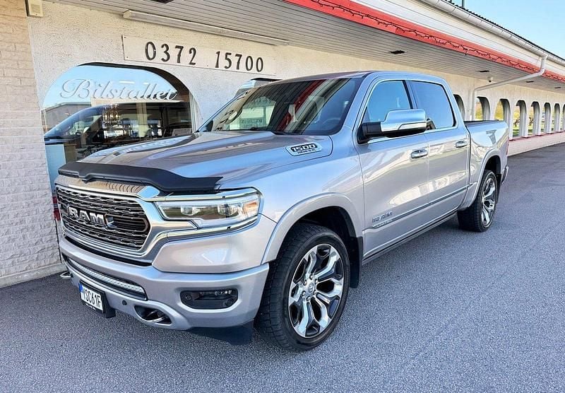 Grå (delfingråmetallic) Begagnad 2019 Dodge Ram Limited Pickup | 515 000 kr (Superpris) - Bild 1/4