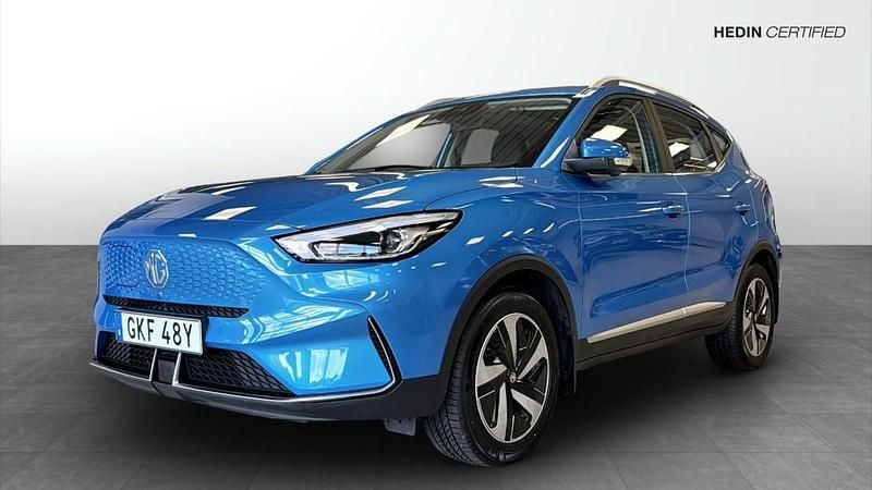 Blå (blue) Begagnad 2022 MG ZS Luxury Sedan | 244 900 kr (Superpris) - Bild 1/4