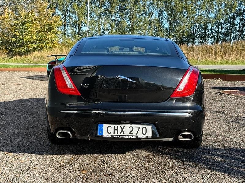 Begagnad Jaguar XJ 510 HK (375 kW) 2010 Svart Sedan