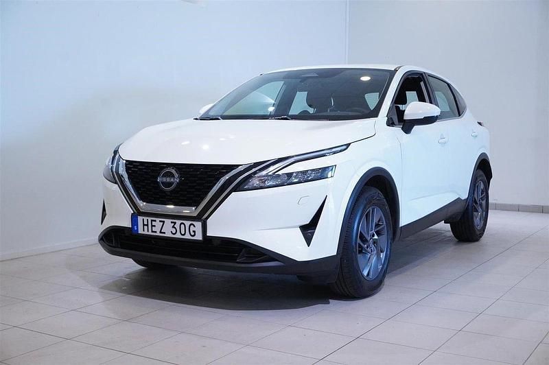 Vit Begagnad 2023 Nissan Qashqai Acenta SUV | 289 900 kr (Lite dyr) - Bild 1/4