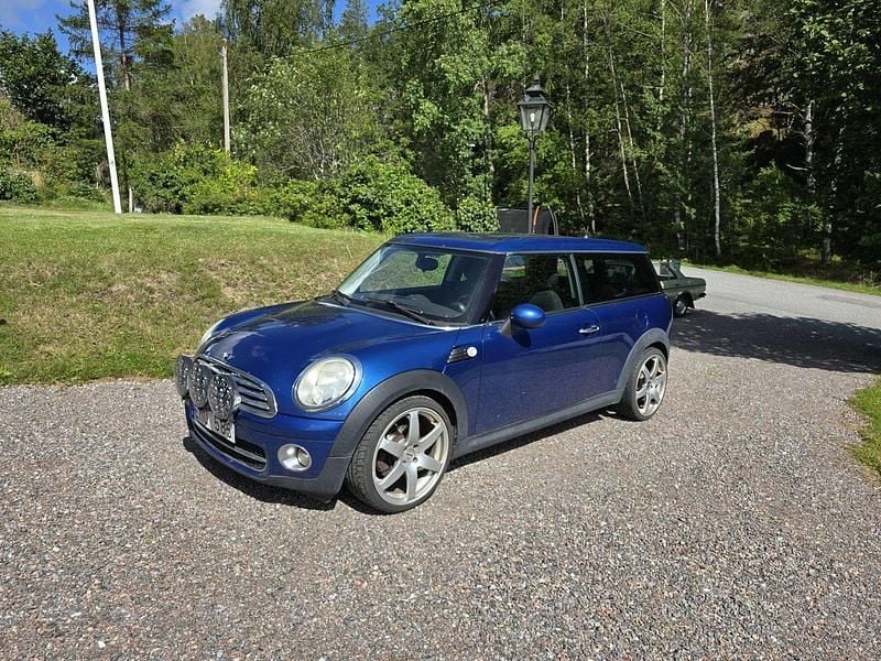 Blå Begagnad 2008 Mini Cooper D Clubman Kombi | 40 000 kr (Bra pris) - Bild 1/4