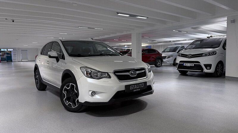 Vit Begagnad 2012 Subaru XV Sport SUV | 129 900 kr (Marknadspris) - Bild 1/3