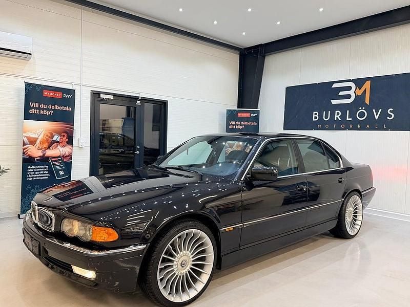 Svart Begagnad 1998 BMW 740 Sedan | 179 500 kr - Bild 1/4