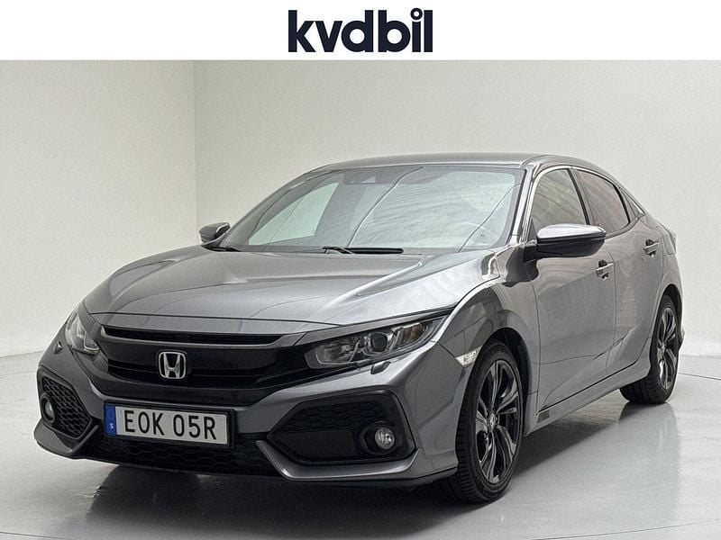 Mörkgrå (mörkgrå metallic) Begagnad 2019 Honda Civic Halvkombi | 169 800 kr (Bra pris) - Bild 1/3