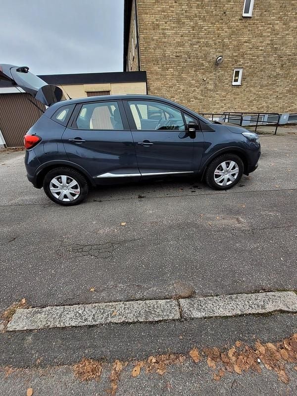 Begagnad 2015 Renault Captur SUV | 85 000 kr (Marknadspris) - Bild 1/4