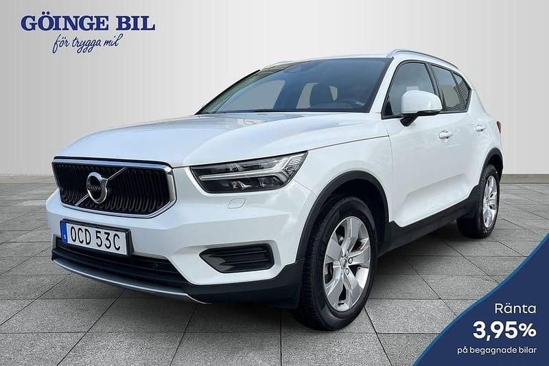 Begagnad Volvo XC40 Momentum 165 HK (121 kW) 2022 Vit SUV