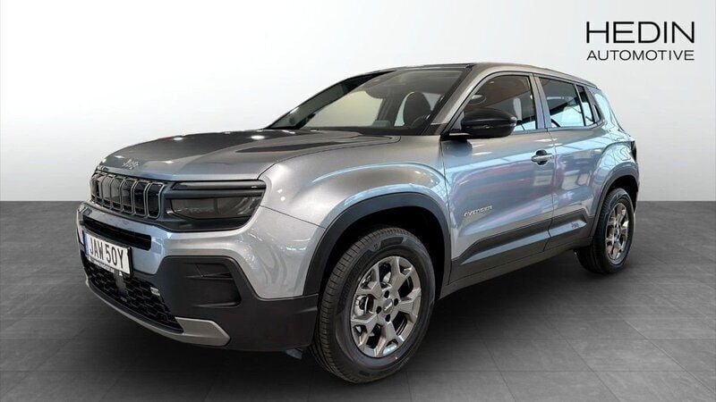 Grå Begagnad 2024 Jeep Avenger Longitude SUV | 293 900 kr (Marknadspris) - Bild 1/4