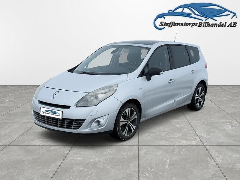 Silver Begagnad 2011 Renault Grand Scénic III Bose Edition Minibuss | 39 900 kr (Superpris) - Bild 1/4
