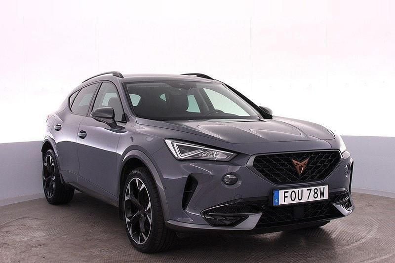 Ljusgrå (graphene grey) Begagnad 2021 Cupra Formentor SUV | 279 000 kr (Dyr) - Bild 1/4