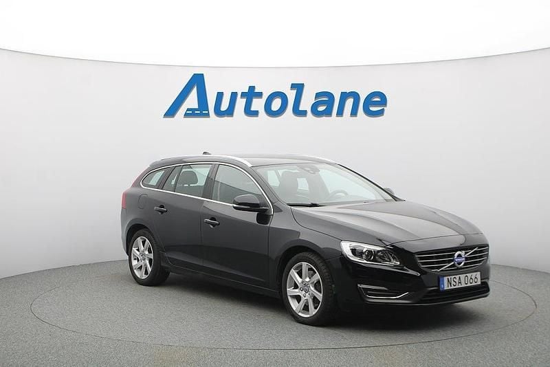 Begagnad Volvo V60 Summum 181 HK (133 kW) 2014 Svart Kombi