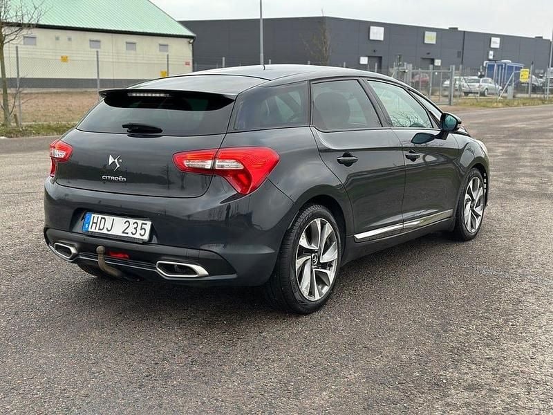 Begagnad Citroën DS5 163 HK (119 kW) 2012 Grå Halvkombi