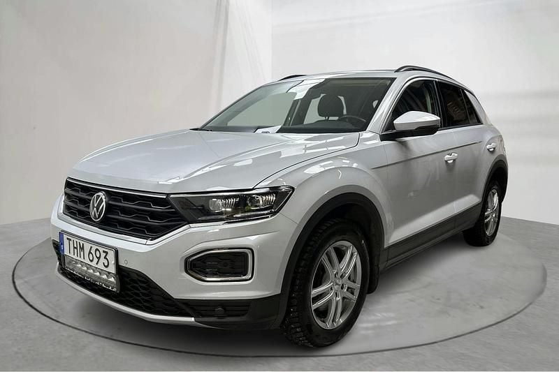 Vit Begagnad 2022 VW T-Roc SUV | 179 000 kr (Superpris) - Bild 1/4