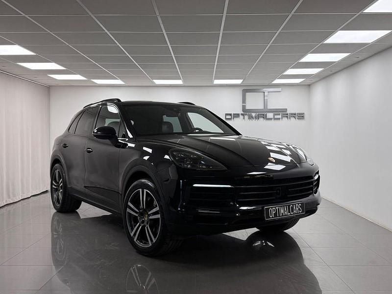 Svart Begagnad 2018 Porsche Cayenne SUV | 499 900 kr (Marknadspris) - Bild 1/4