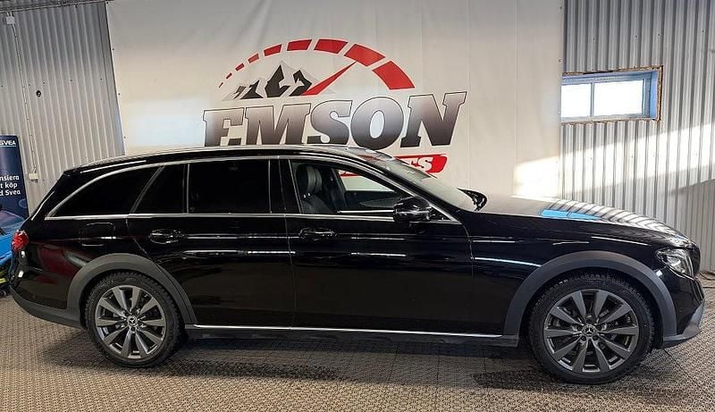Begagnad Mercedes E220 All-Terrain Avantgarde 194 HK (142 kW) 2017 Svart Kombi