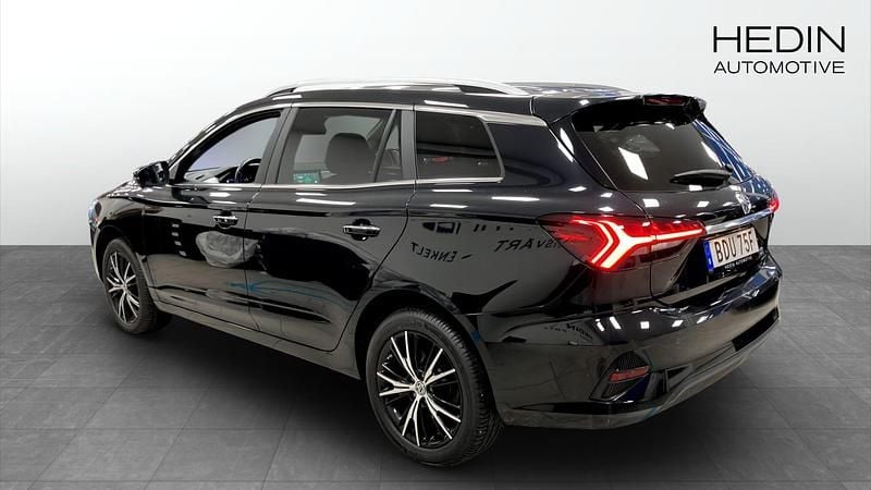 Begagnad MG MG5 EV Luxury 130 kW (177 HK) 2022 Svart Kombi