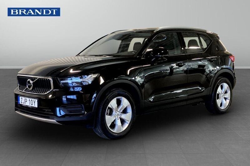 Svart Begagnad 2022 Volvo XC40 Momentum SUV | 279 900 kr (Marknadspris) - Bild 1/4