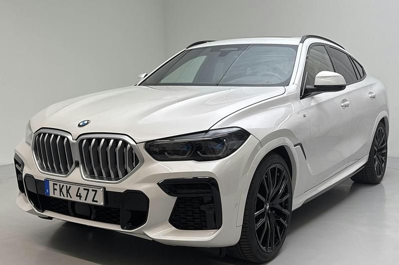 Vit Begagnad 2022 BMW X6 M Sport SUV | 550 000 kr - Bild 1/4