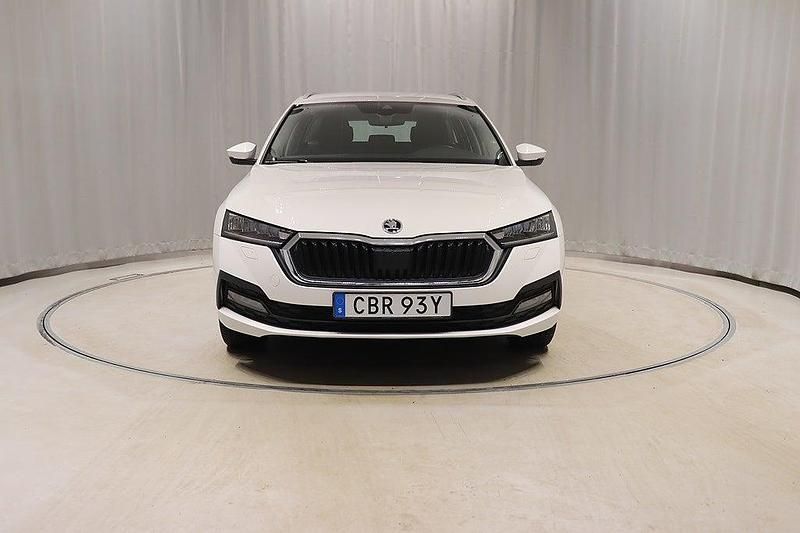 Begagnad Skoda Octavia G-TEC 131 HK (96 kW) 2023 Candy white Kombi