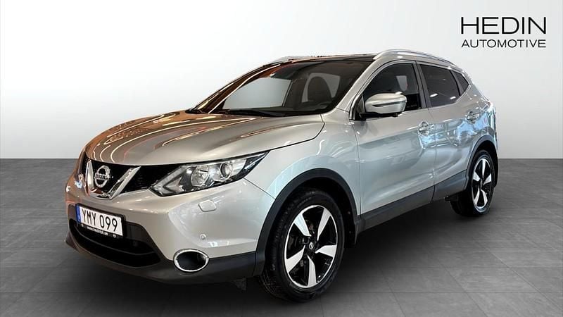 Svart Begagnad 2017 Nissan Qashqai 360º SUV | 129 900 kr (Superpris) - Bild 1/4