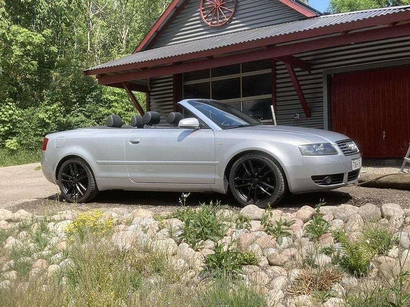 Silver Begagnad 2003 Audi A4 Cabriolet Cab | 65 000 kr (Marknadspris) - Bild 1/1