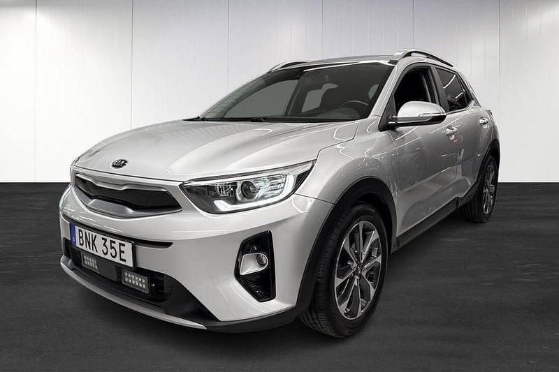 Silver Begagnad 2020 Kia Stonic Advance SUV | 179 000 kr (Marknadspris) - Bild 1/2