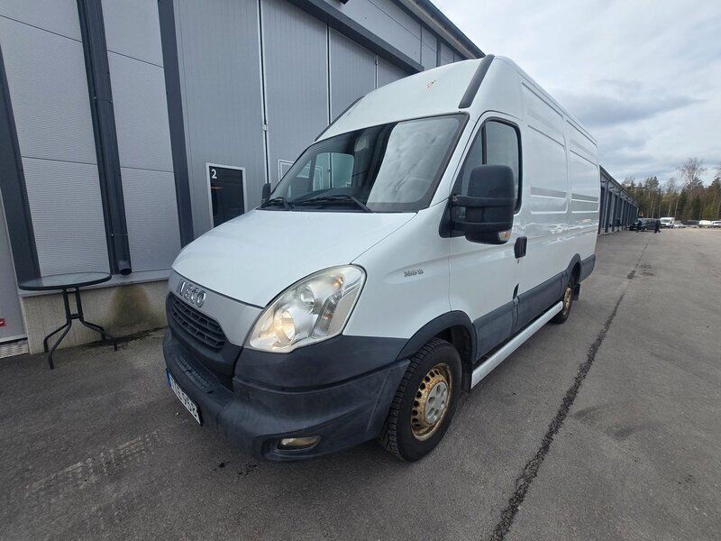 Vit Begagnad 2013 Iveco Daily Van | 89 900 kr (Bra pris) - Bild 1/4