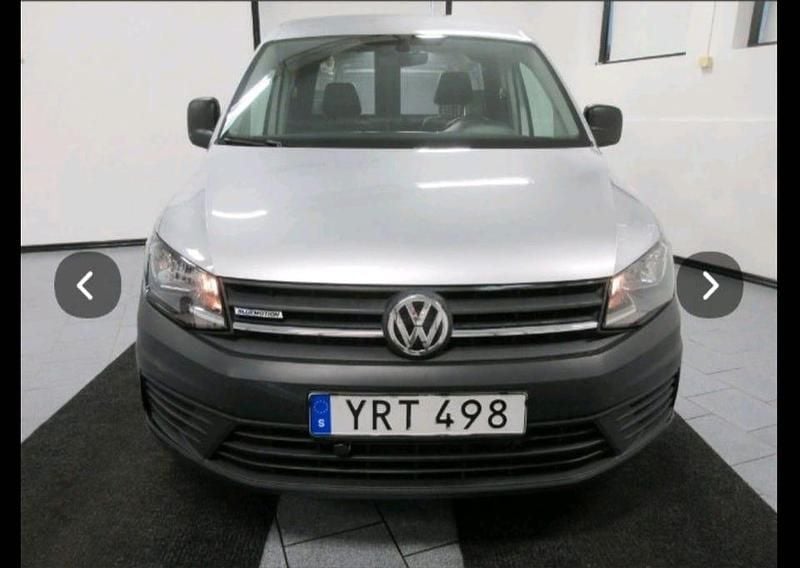 Begagnad VW Caddy 110 HK (80 kW) 2019 Minibuss