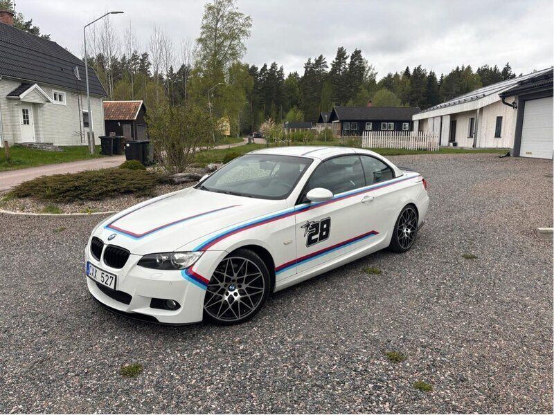 Vit Begagnad 2008 BMW 335 Cabriolet M Sport Cab | 170 000 kr (Bra pris) - Bild 1/4
