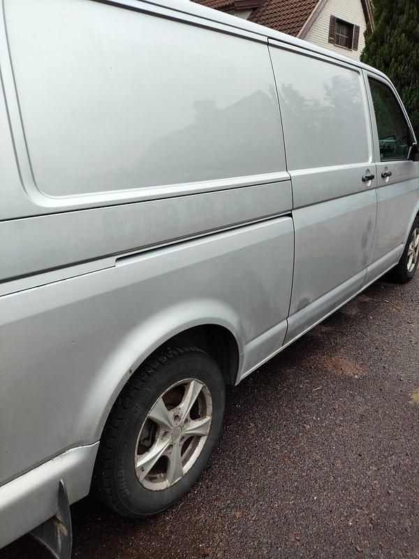 Begagnad VW T5 140 HK (102 kW) 2011 Van