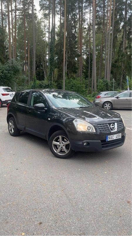 Svart Begagnad 2008 Nissan Qashqai SUV | 42 000 kr (Marknadspris) - Bild 1/4