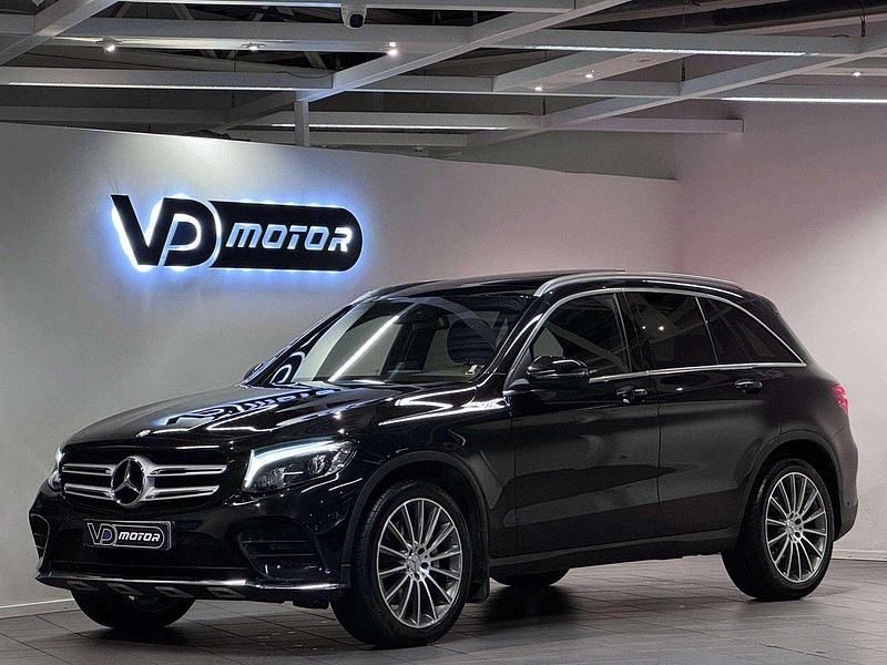 Svart Begagnad 2015 Mercedes GLC220 AMG SUV | 274 700 kr (Marknadspris) - Bild 1/4