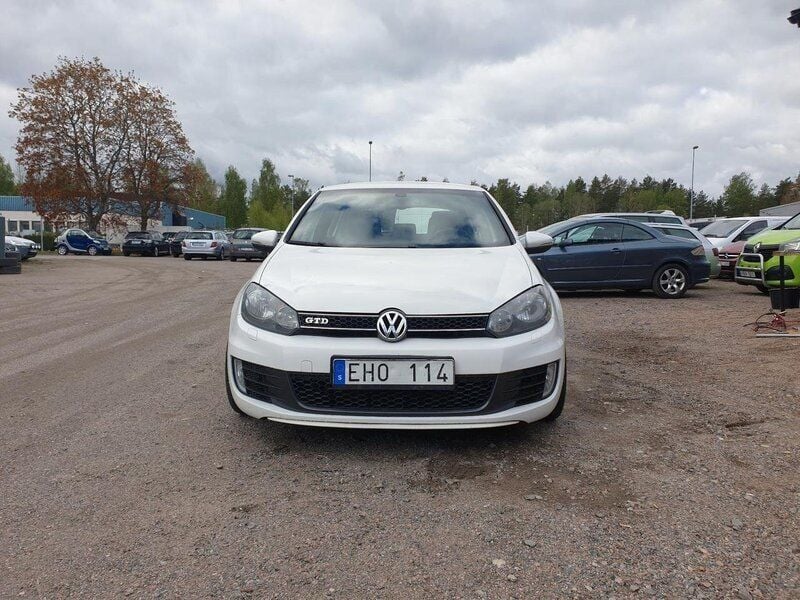 Begagnad VW Golf VI GTD 170 HK (125 kW) 2011 Vit Halvkombi