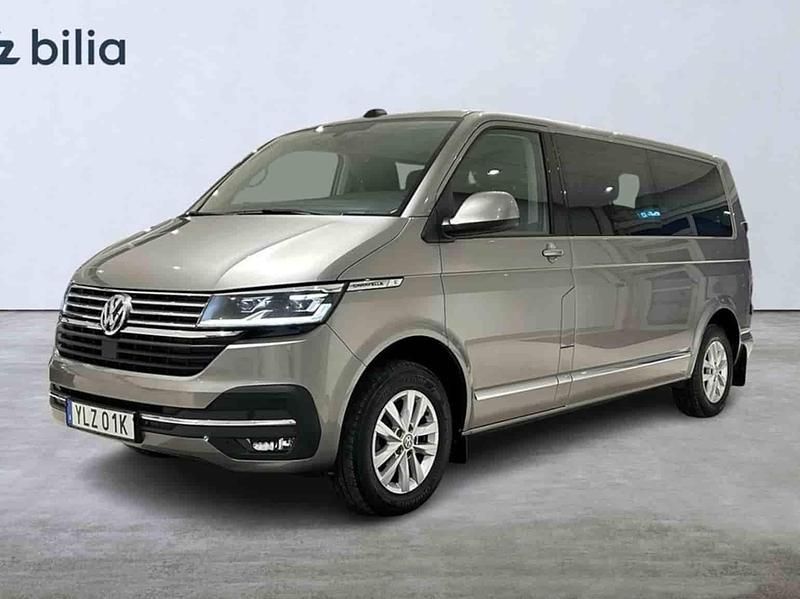 Begagnad VW Caravelle 2022 Brun Minibuss